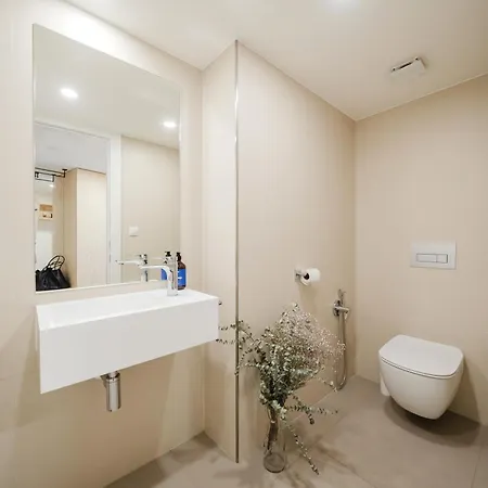Days - Two-bedroom Maisonette With Ac And Terrace With Grill In Vinohrady Apartment Prague