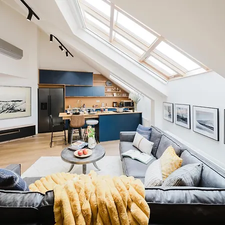Days - 2bdr Attic Maisonette With Grill On Terrace And Ac *